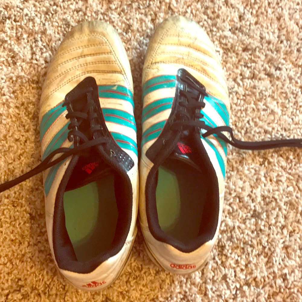 Women’s soccer cleats